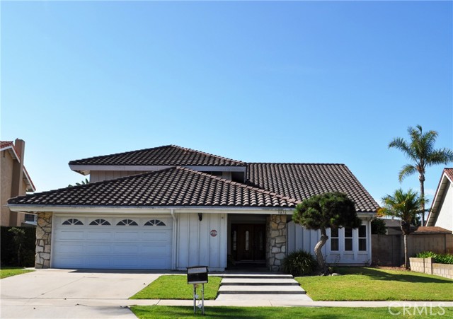 9876 El Clavel Ave, Fountain Valley, CA 92708