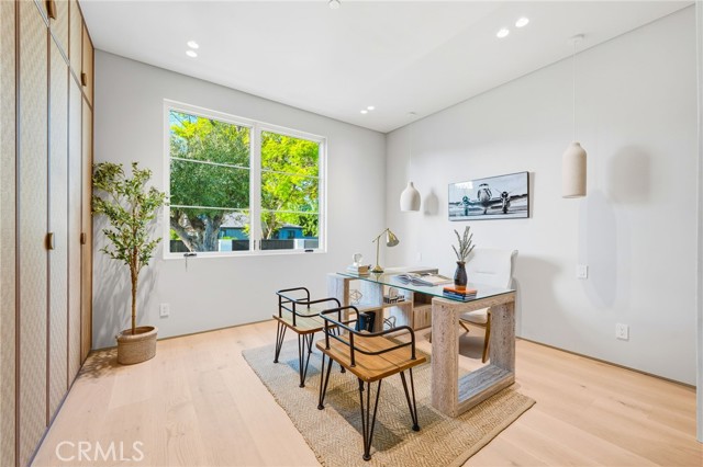 Detail Gallery Image 17 of 41 For 16782 Otsego, Encino,  CA 91436 - 6 Beds | 6/1 Baths