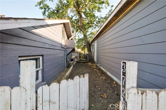 Detail Gallery Image 7 of 24 For 3725 Lakeshore Bld, Lakeport,  CA 95453 - 5 Beds | 3/1 Baths