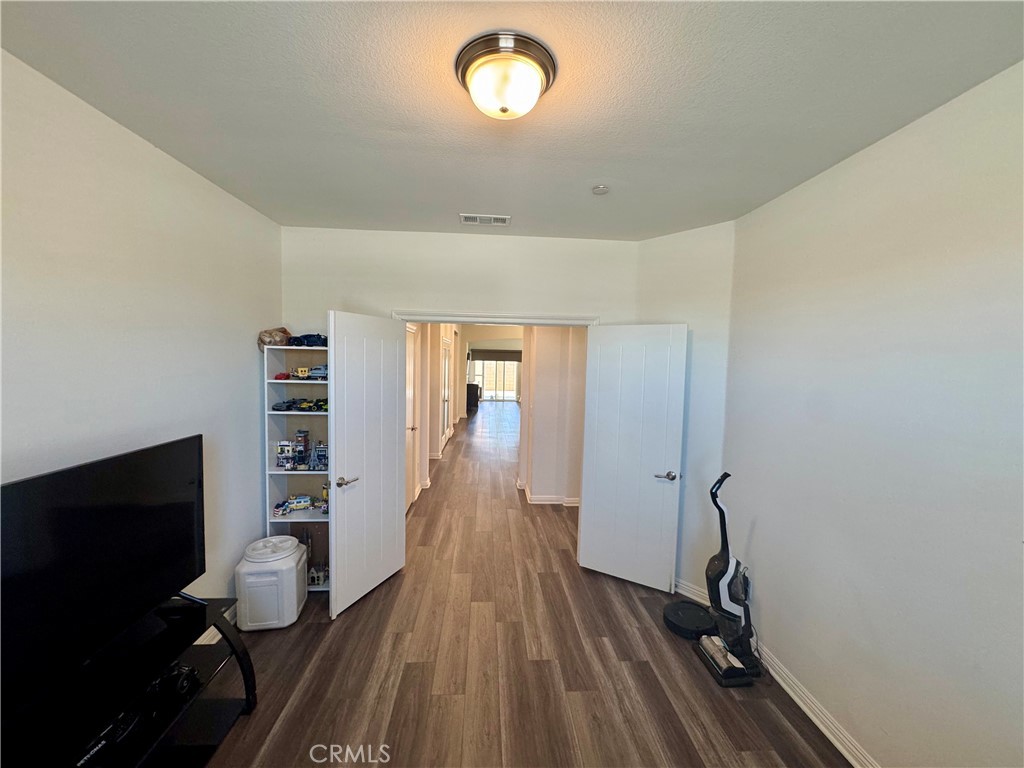 MLS #IV25219232 image #6