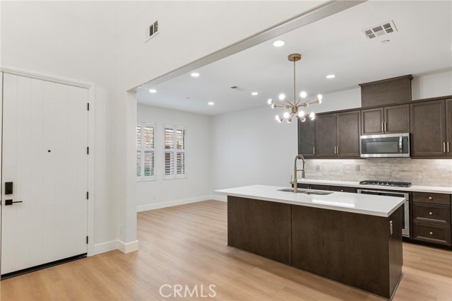 Detail Gallery Image 5 of 47 For 192 Jaripol Cir, Rancho Mission Viejo,  CA 92694 - 3 Beds | 2/1 Baths