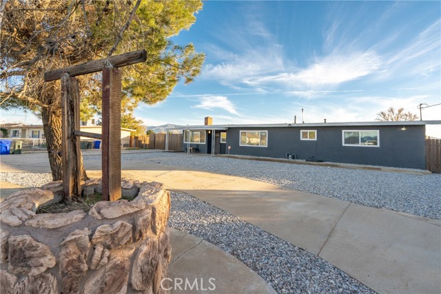 Detail Gallery Image 2 of 42 For 22947 Lucilla Rd, Apple Valley,  CA 92308 - 3 Beds | 1 Baths