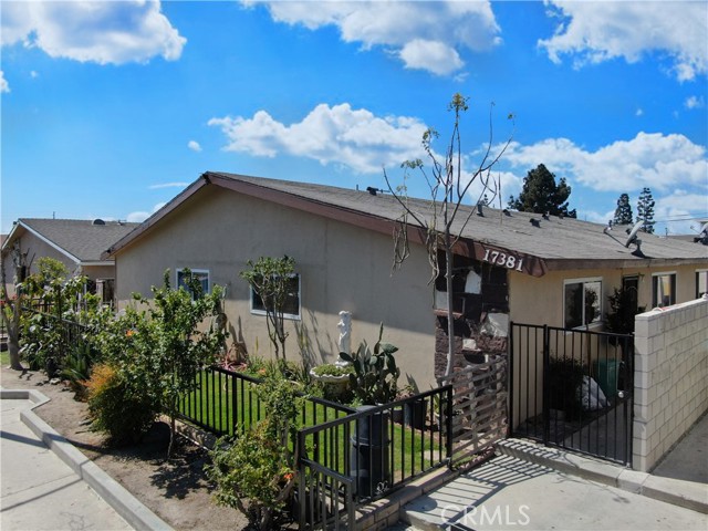 17381 Jacquelyn Ln, Huntington Beach, CA 92647