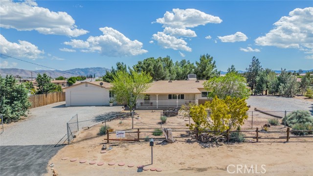 Detail Gallery Image 1 of 53 For 18189 Wisteria St, Hesperia,  CA 92345 - 3 Beds | 2 Baths