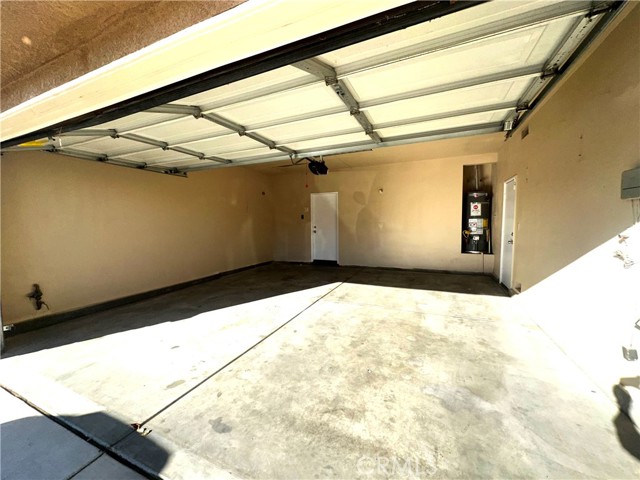 Detail Gallery Image 18 of 20 For 13168 Dixon, Victorville,  CA 92392 - 5 Beds | 3 Baths