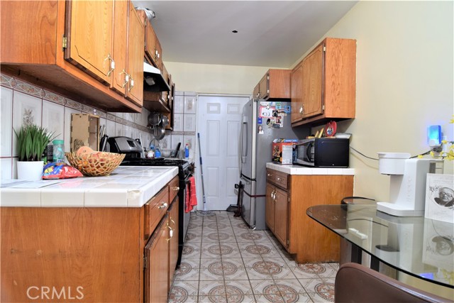 Detail Gallery Image 6 of 23 For 6542 San Luis, Paramount,  CA 90723 - 4 Beds | 2 Baths