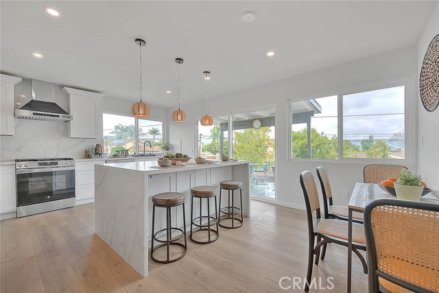 Detail Gallery Image 11 of 49 For 1502 Hedgepath, Hacienda Heights,  CA 91745 - 6 Beds | 4 Baths