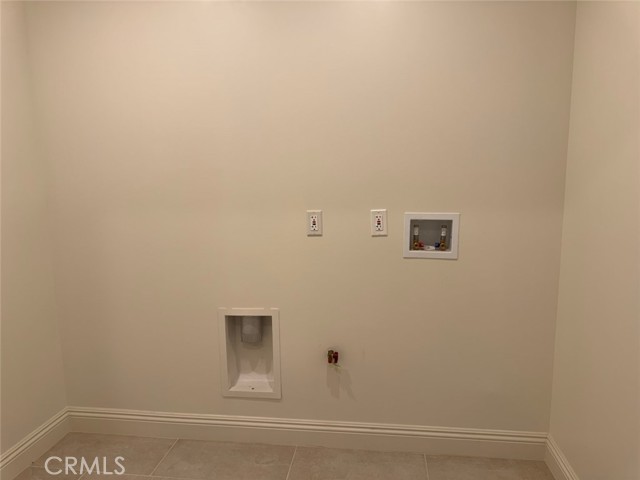 Detail Gallery Image 32 of 39 For 11602 Valley View Ave #4,  Whittier,  CA 90604 - 4 Beds | 4/1 Baths