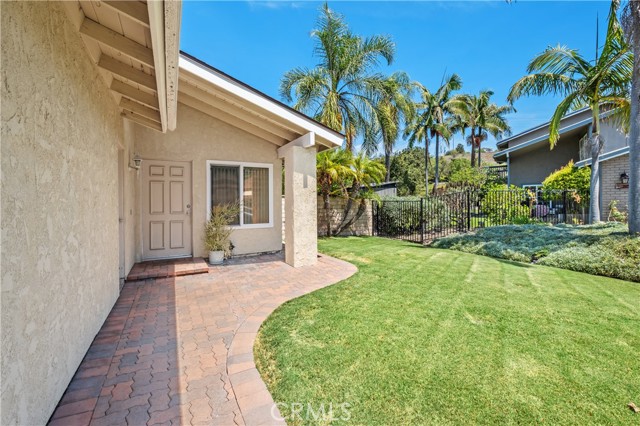 Detail Gallery Image 3 of 39 For 28525 La Noche, Mission Viejo,  CA 92692 - 3 Beds | 2 Baths