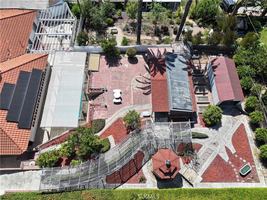 https://media.crmls.org/medias/28fa6f6d-15c7-4f56-93bb-1468458337a5.jpg?preset=X-Large