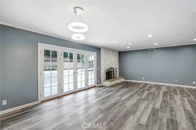 65 Pinewood Avenue photo 4