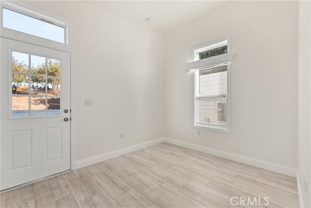 8250 Lankershim Boulevard, Space 185 photo 12