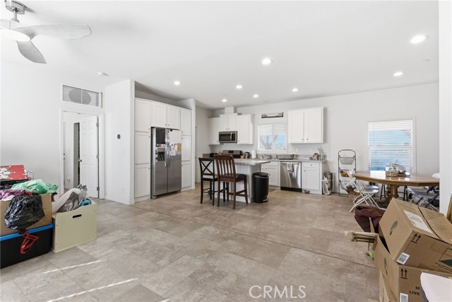 Detail Gallery Image 10 of 26 For 11074 Redwood, Pinon Hills,  CA 92372 - 4 Beds | 2 Baths