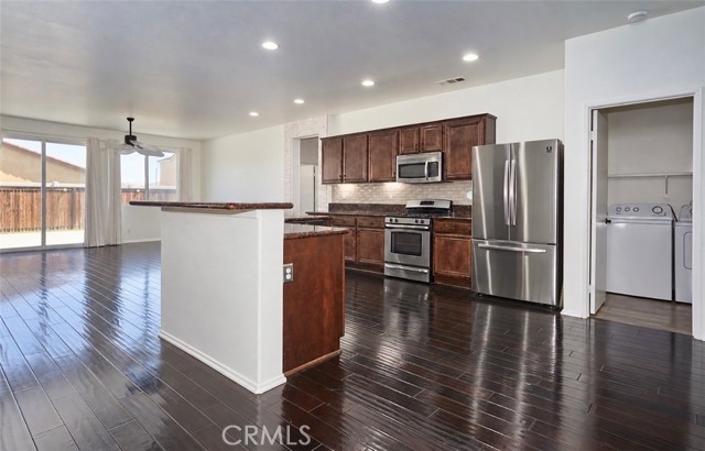 10645 Palomino Ave, Hesperia, CA 92345 photo 7