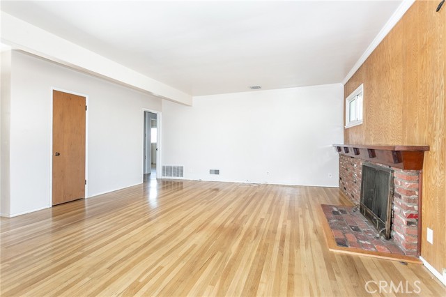 10436 Columbus Avenue photo 40