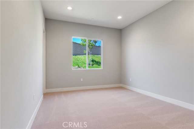 Detail Gallery Image 25 of 31 For 6532 Canyon Oaks Dr, Simi Valley,  CA 93063 - 4 Beds | 3/1 Baths