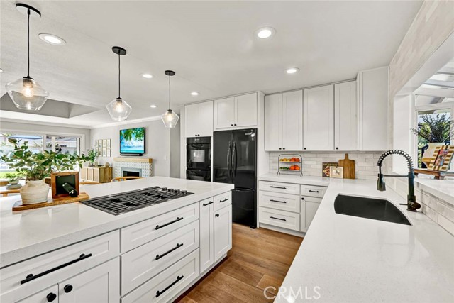 Detail Gallery Image 12 of 35 For 1016 Castlegate Ln, North Tustin,  CA 92705 - 5 Beds | 3/1 Baths