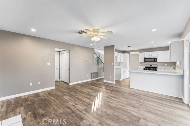 Detail Gallery Image 22 of 51 For 3910 Whirlwind Dr, Bakersfield,  CA 93313 - 3 Beds | 3 Baths