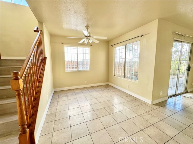 Detail Gallery Image 6 of 22 For 731 W 5th St, Long Beach,  CA 90802 - 3 Beds | 2/1 Baths