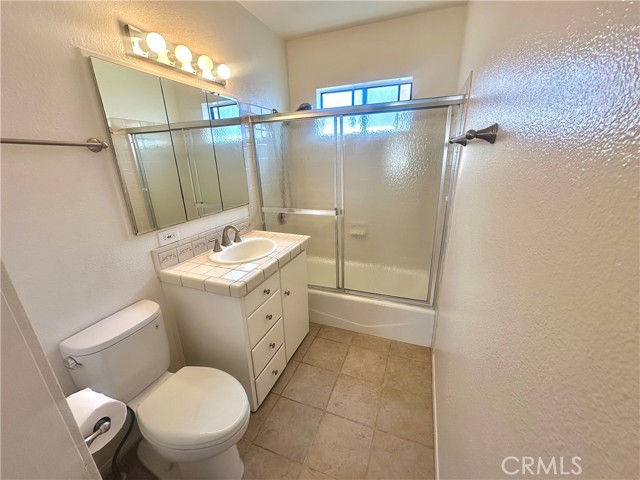 Detail Gallery Image 9 of 18 For 819 N Maria Ave, Redondo Beach,  CA 90277 - 3 Beds | 1 Baths