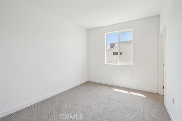 Detail Gallery Image 5 of 7 For 11708 Arkansas St #D,  Artesia,  CA 90701 - 3 Beds | 3 Baths