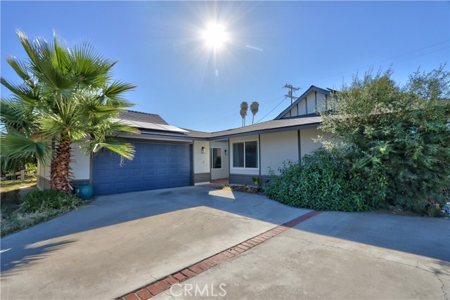 Detail Gallery Image 1 of 24 For 41381 Merriwood Dr, Hemet,  CA 92544 - 3 Beds | 2 Baths