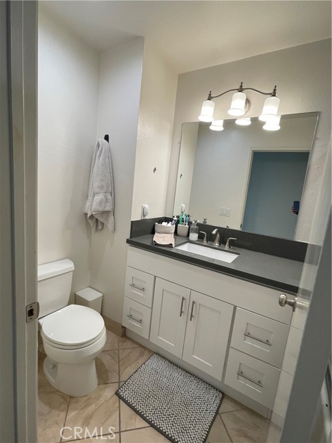 Detail Gallery Image 14 of 21 For 26011 Alizia Canyon Dr a,  Calabasas,  CA 91302 - 3 Beds | 2/1 Baths