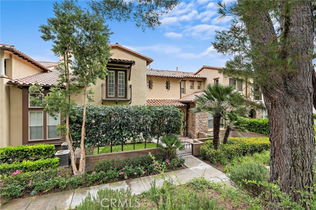 25 Saraceno, Newport Coast CA: https://media.crmls.org/medias/2900f2d6-e5fb-43f9-960a-a63fb3f9aa0f.jpg