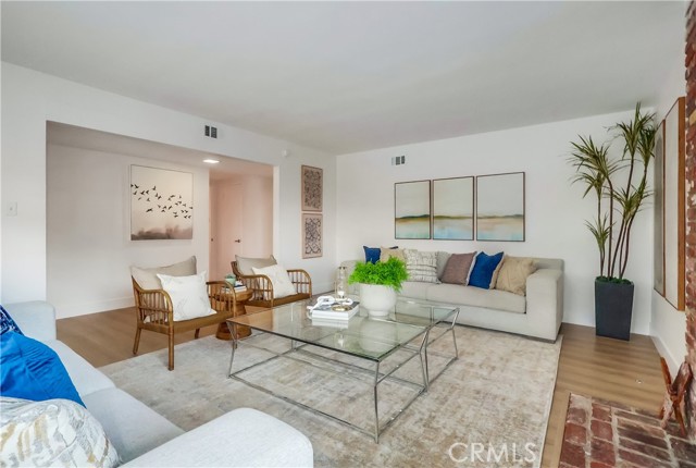 1522 W 1st Street, San Pedro CA: https://media.crmls.org/medias/29012b1d-76a2-47b1-8aac-18e97d0d032d.jpg