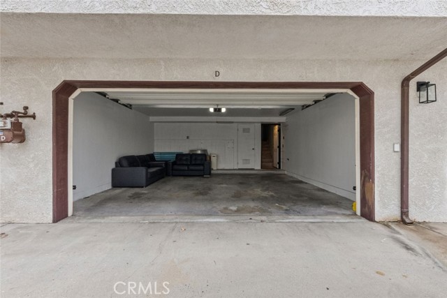 7130 Glade Avenue, Canoga Park CA: https://media.crmls.org/medias/29023547-c7d8-4cae-b6b2-41c2519d2f27.jpg