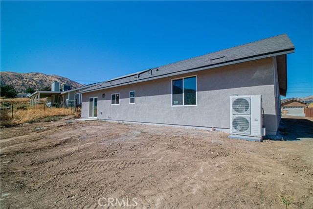 Detail Gallery Image 2 of 42 For 21104 Brentwood Dr, Tehachapi,  CA 93561 - 3 Beds | 2 Baths