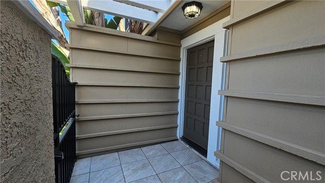 Detail Gallery Image 4 of 50 For 49 Lakeview #26,  Irvine,  CA 92604 - 3 Beds | 2/1 Baths