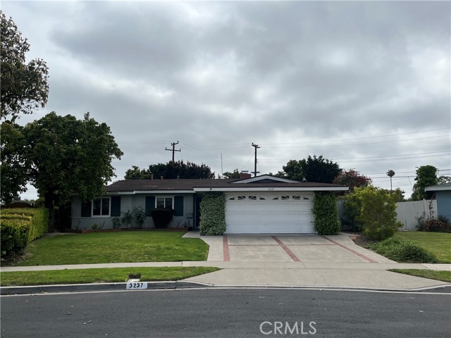 3237 Indiana Ave, Costa Mesa, CA 92626