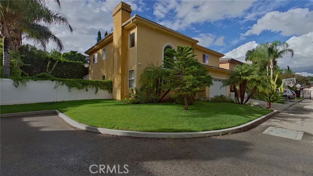 Detail Gallery Image 2 of 45 For 6937 Kian Ct, Van Nuys,  CA 91406 - 4 Beds | 3 Baths