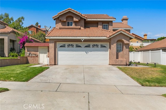 505 Roosevelt St, Corona, CA 92879