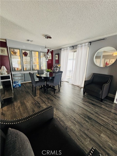 Detail Gallery Image 7 of 13 For 19009 S Laurel Park Rd #472,  Compton,  CA 90220 - 3 Beds | 2 Baths