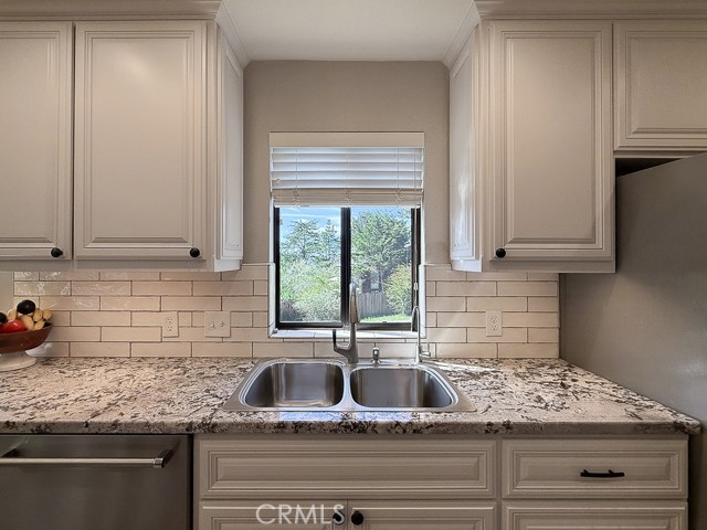 Detail Gallery Image 19 of 55 For 2298 Tipton St, Cambria,  CA 93428 - 2 Beds | 2/1 Baths