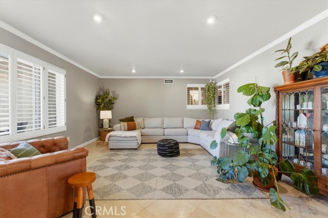 Detail Gallery Image 5 of 46 For 1931 Eloise Way, Upland,  CA 91784 - 4 Beds | 2 Baths