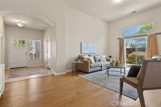 Detail Gallery Image 2 of 39 For 2545 Valhalla Pl, Chico,  CA 95973 - 4 Beds | 2 Baths