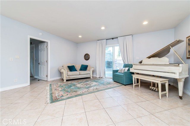 Detail Gallery Image 20 of 26 For 127 W Cliffwood Ave, Anaheim,  CA 92802 - 3 Beds | 2/1 Baths