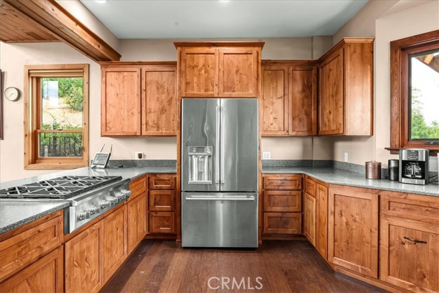 Detail Gallery Image 2 of 75 For 101 Tobin Ct, Oroville,  CA 95965 - 3 Beds | 2 Baths