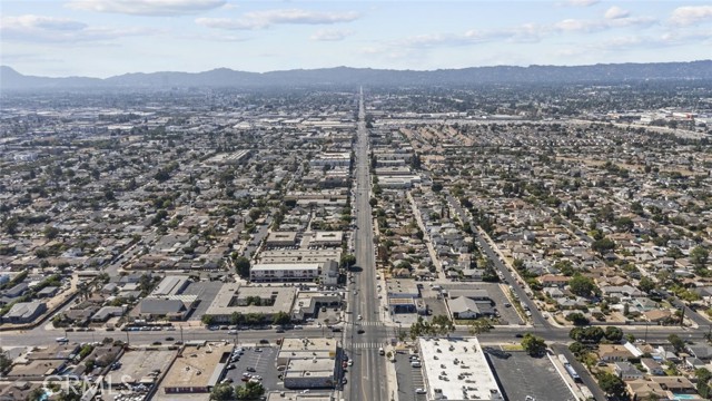 12061 Strathern Street, North Hollywood CA: https://media.crmls.org/medias/29084d29-9228-4ba2-a7dd-3b124bf5d214.jpg