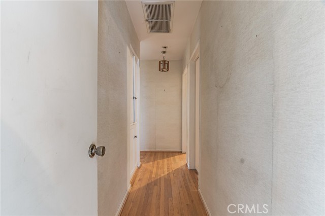 642 Cambridge Drive photo 8