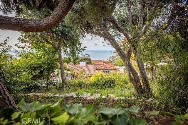 797 Via Somonte, Palos Verdes Estates, California 90274, 4 Bedrooms Bedrooms, ,3 BathroomsBathrooms,Residential,For Sale,Via Somonte,NS24148096