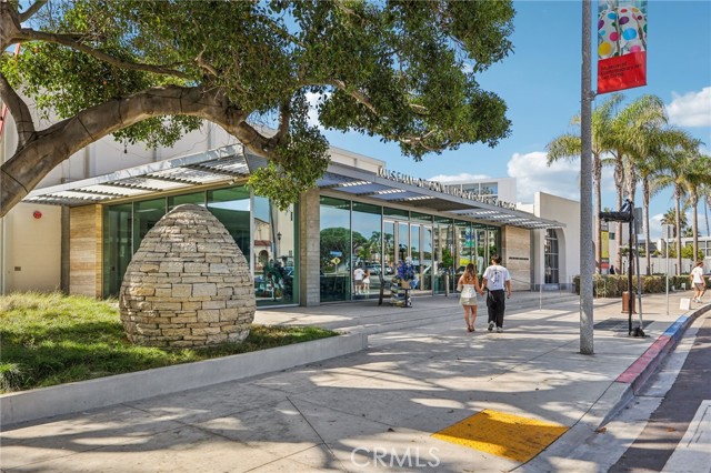 357 Coast S Boulevard, La Jolla CA: https://media.crmls.org/medias/2908ae45-0929-4233-acb7-0009b012eb22.jpg