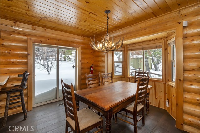 Detail Gallery Image 22 of 50 For 43442 Bow Canyon, Big Bear Lake,  CA 92315 - 3 Beds | 2 Baths