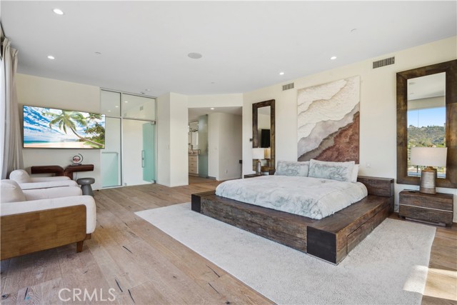 Detail Gallery Image 22 of 46 For 9716 Oak Pass Rd, Beverly Hills,  CA 90210 - 6 Beds | 3/2 Baths