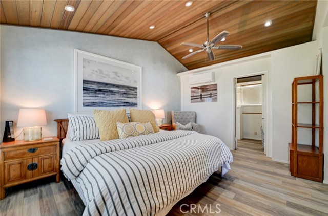 Detail Gallery Image 12 of 29 For 1021 Gaviota Dr, Laguna Beach,  CA 92651 - 3 Beds | 2 Baths