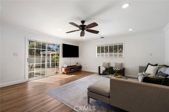 3763 Hackett Avenue photo 15