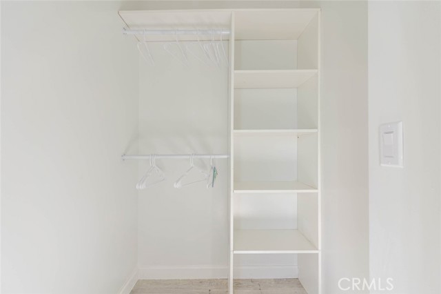 Detail Gallery Image 26 of 28 For 17426 Roscoe Bld, Northridge,  CA 91325 - 3 Beds | 2/1 Baths